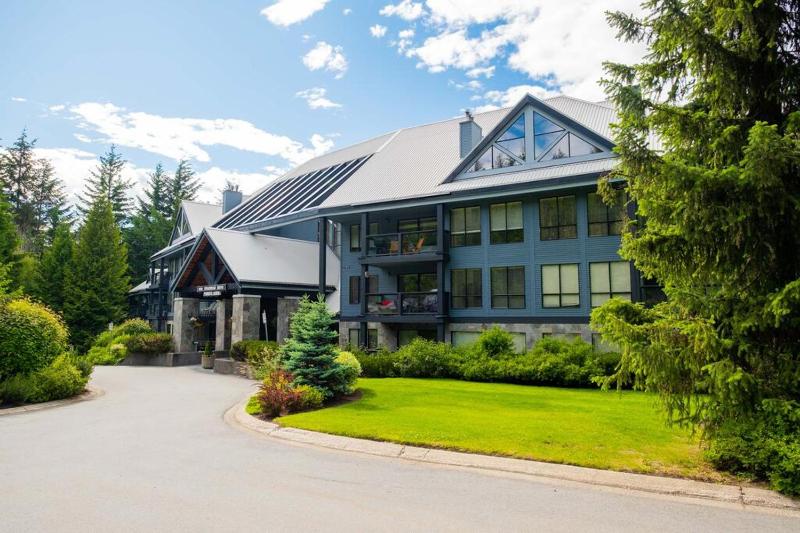 Ski inSki out - Steam shower - Roof top Hot tub- Air Conditioning - image 18