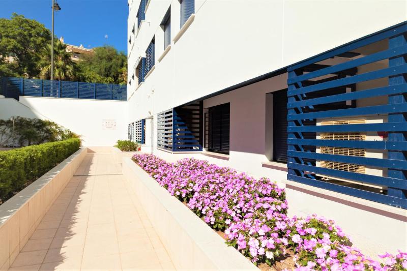 Estepona Port Apartment FLO - image 3