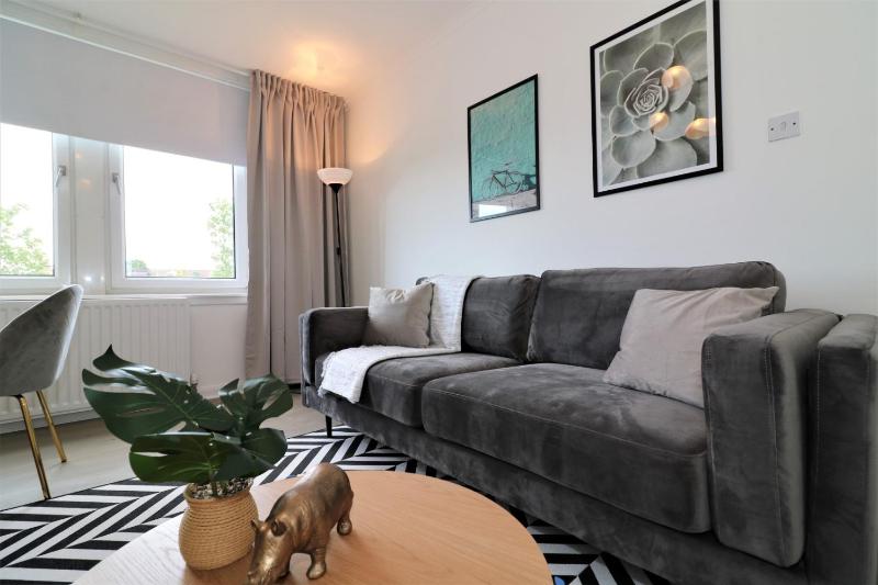 Apartment image 4