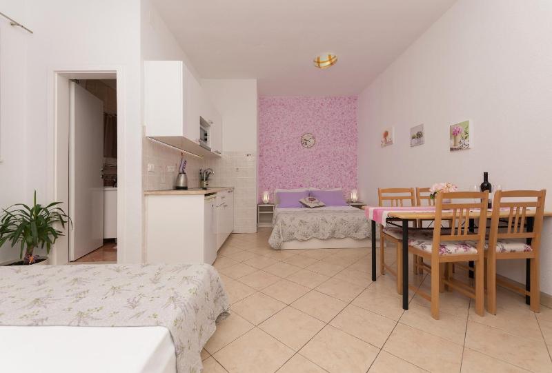 Apartments Luce - image 2