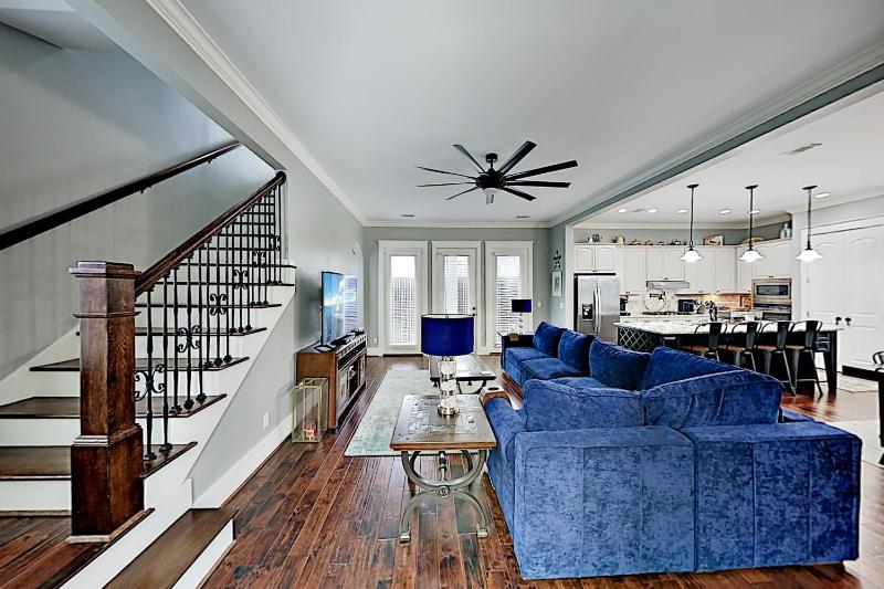 Three-Bedroom House image 1