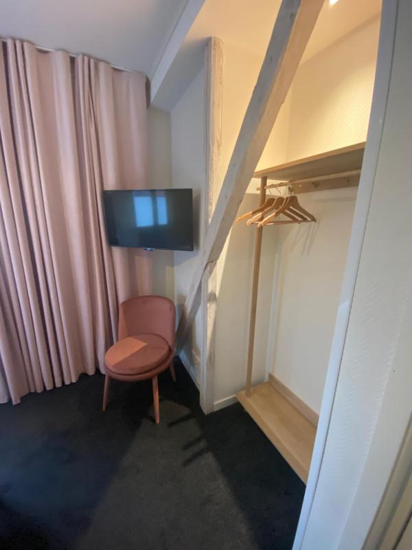Double Room image 2