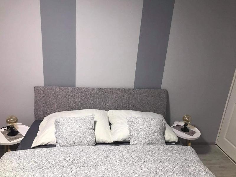 Double Room with Spa Bath image 2