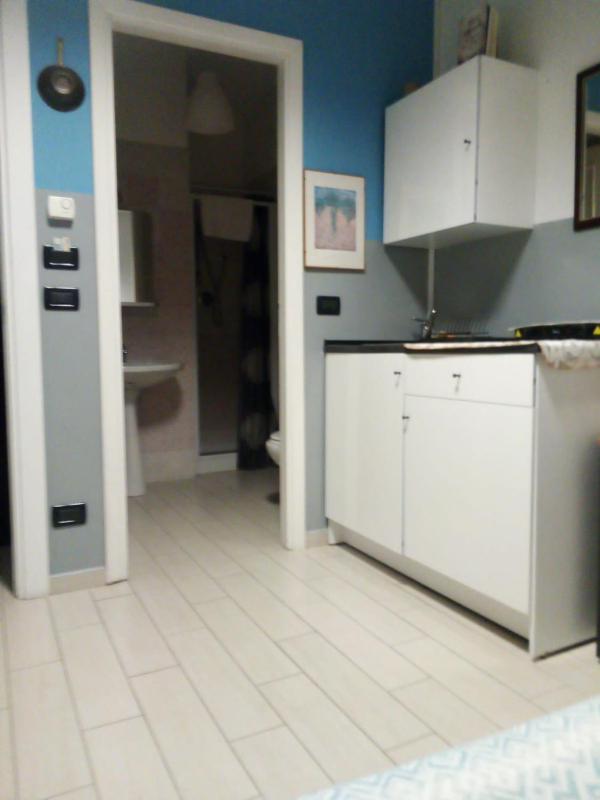 Studio Apartment image 3