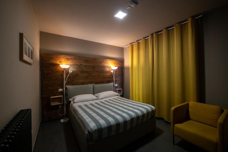 Superior Double Room image 3