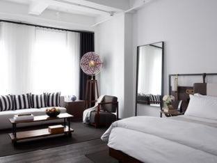 Executive Suite image 2