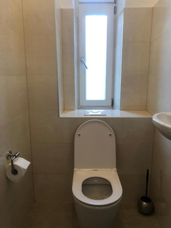 Twin Room with Shared Toilet image 4