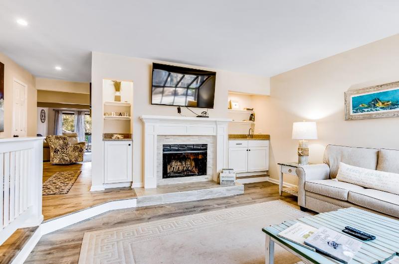 Three Bedroom Apartment image 3