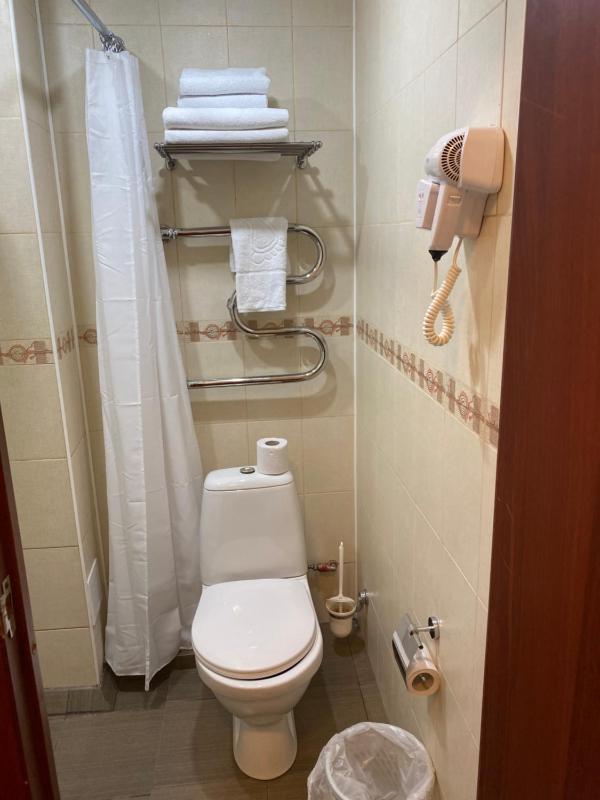 Twin Room with Balcony image 1
