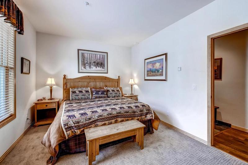 Corral at Breckenridge Blue Jay Condo: Walk to Town / Lifts - image 10