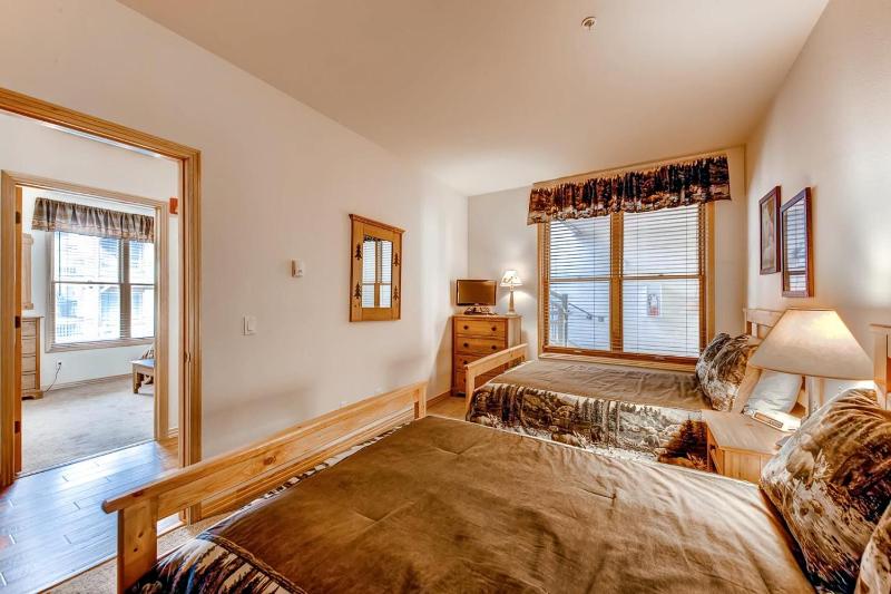 Corral at Breckenridge Blue Jay Condo: Walk to Town / Lifts - image 17