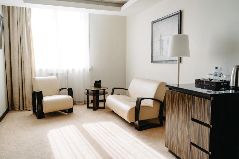 Junior Suite image 2