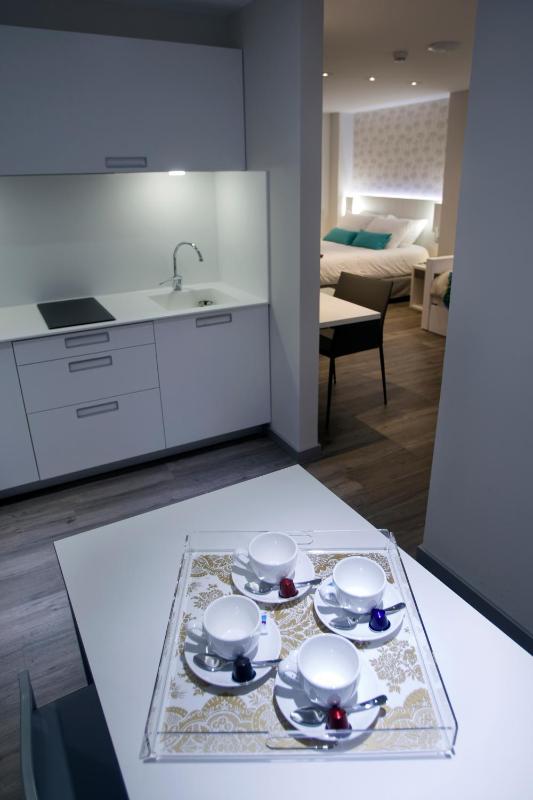 Studio (2-4 Adults) image 2