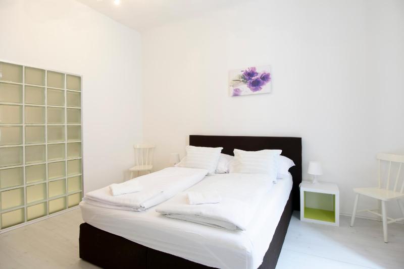 Vienna-apartment-one Schmidgasse - image 12