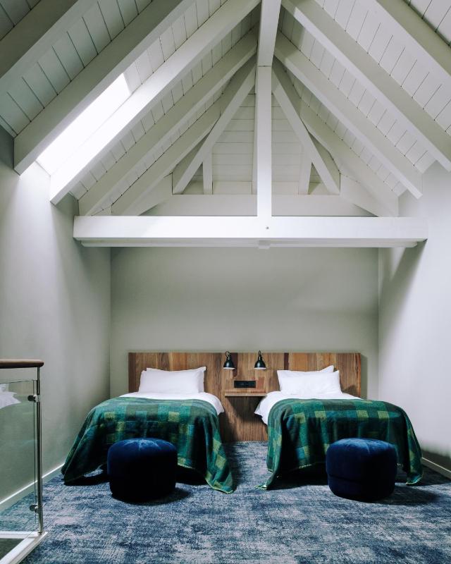 Family Suite with Balcony image 4