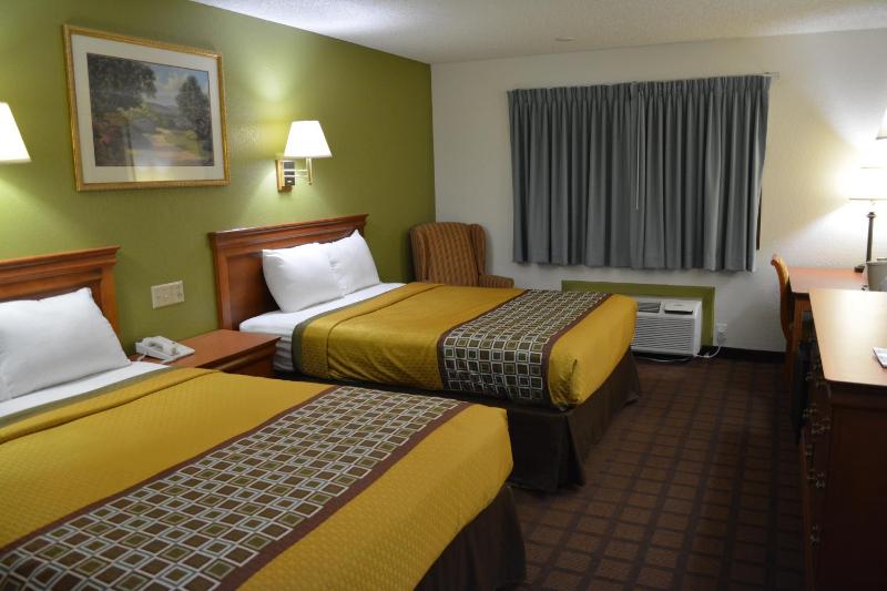 Double Room with Two Double Beds - Non-Smoking image 3