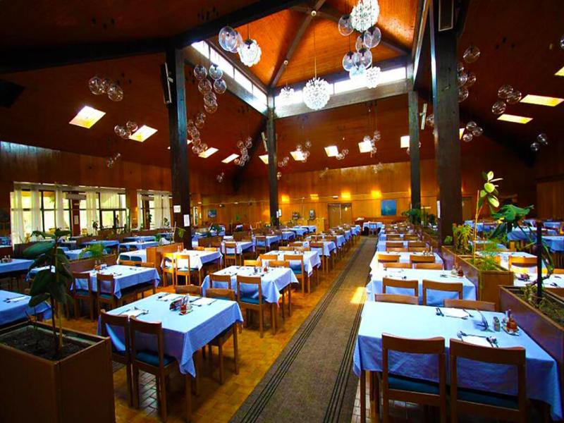 Deluxe Double Room (2 Adults + 1 Child) image 2