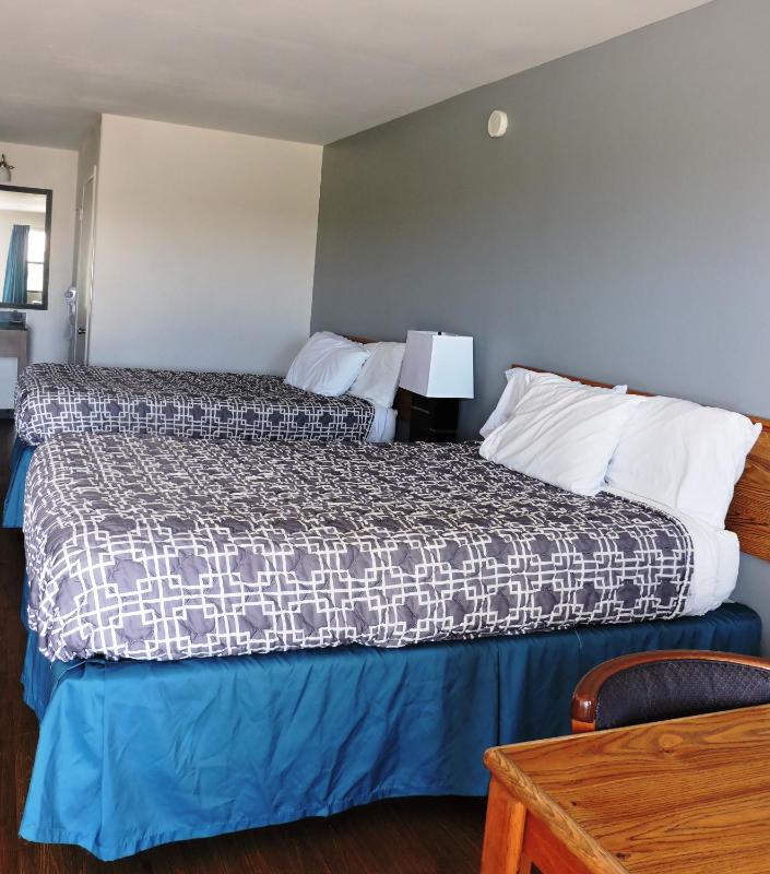 Deluxe Double Room image 3