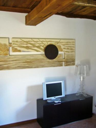 One-Bedroom Apartment image 3