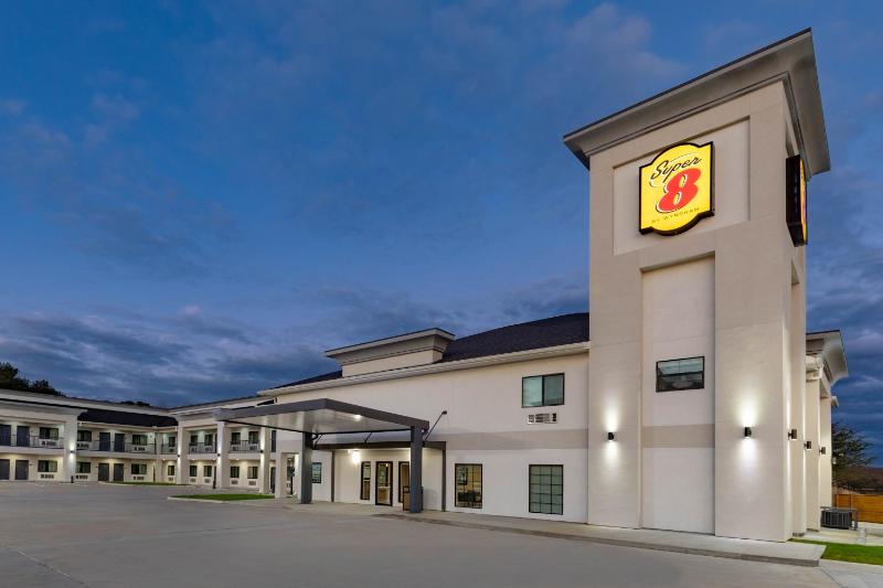 Super 8 by Wyndham Houston NW Beltway 8/West Rd - image 17