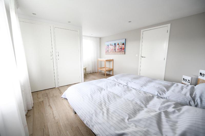 Strandvilla Roots - image 31