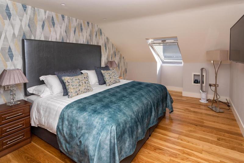 Apartment with Balcony image 1
