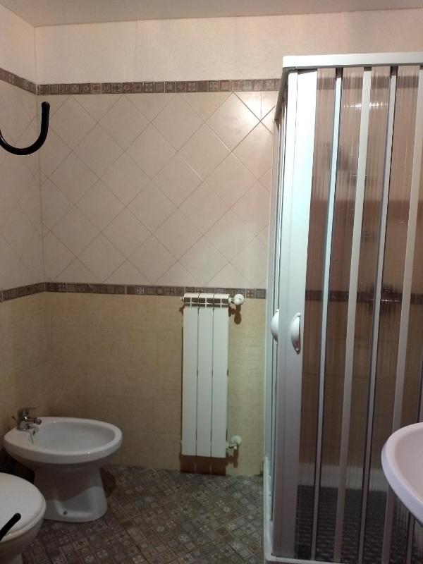 Small Double Room image 2