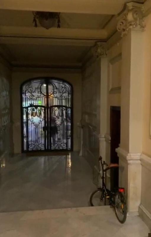 Barcelona Central Apartments - image 16