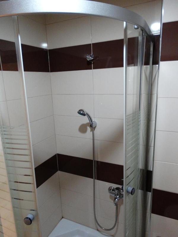 Single Room image 3