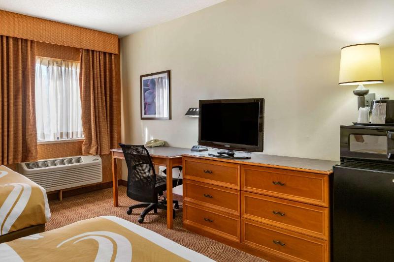 Double Room with Two Double Beds - Non-Smoking image 2