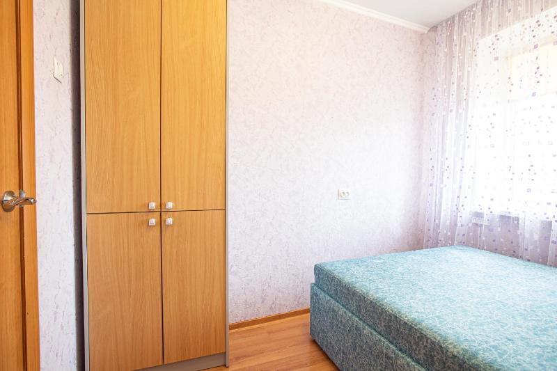 One-Bedroom Apartment image 2