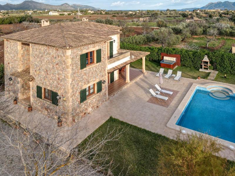 Villa can Canaveret By homevillas360 - image 17