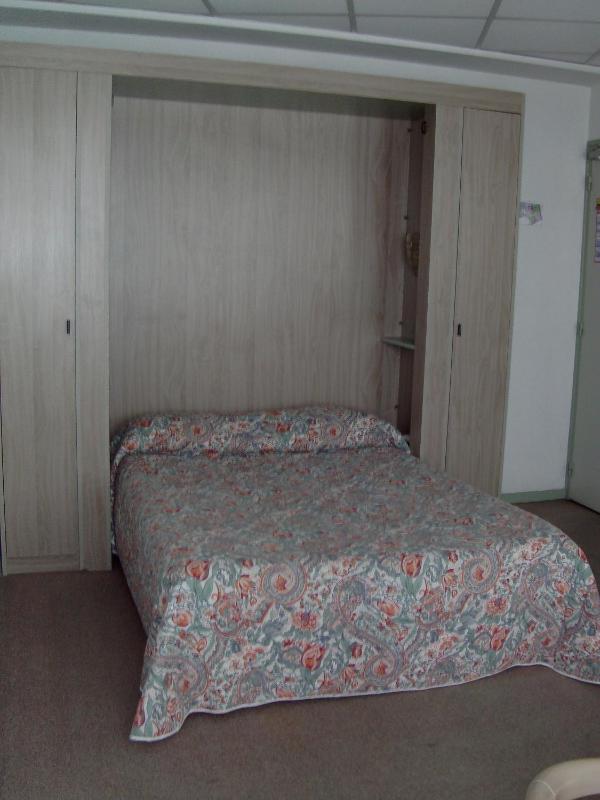Double Room with Harbour View image 2