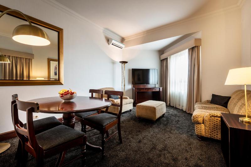 Hotel Alvalade - image 9