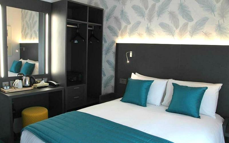 Double Room image 2