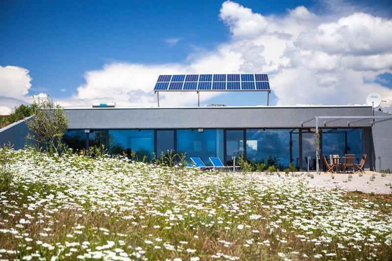 Villa with Sea View image 3