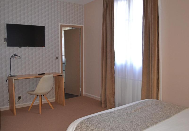 Comfort Triple Room image 3