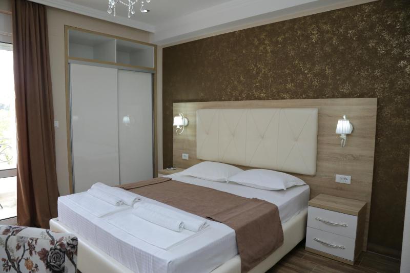 Double or Twin Room with Swimming Pool Access image 3