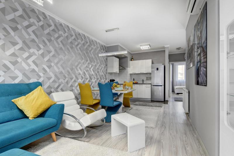 Superior Apartment image 3