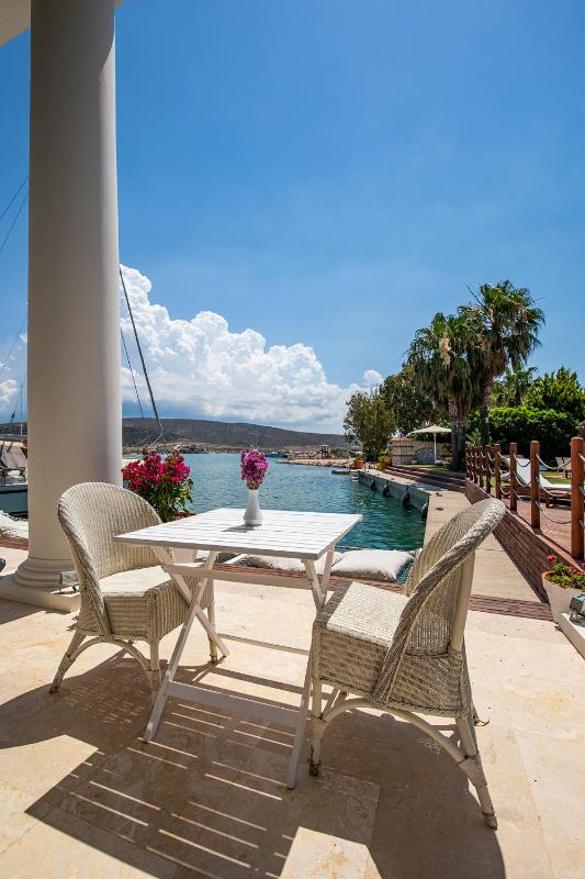 Suite with Sea View image 3