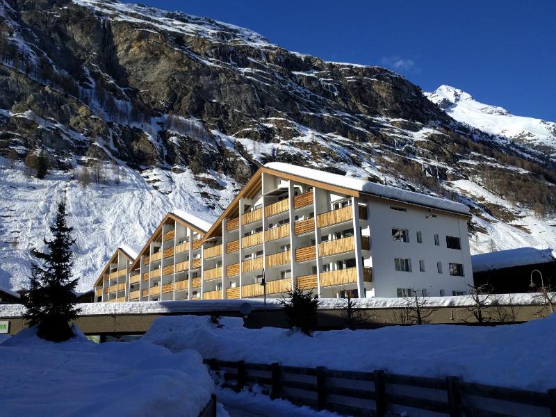 One-Bedroom Apartment image 4