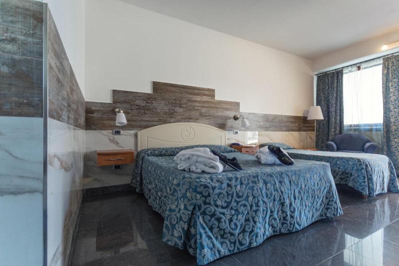 Triple Room image 1