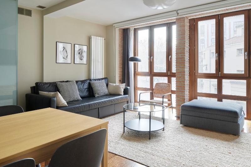 Two-Bedroom Duplex Apartment image 4
