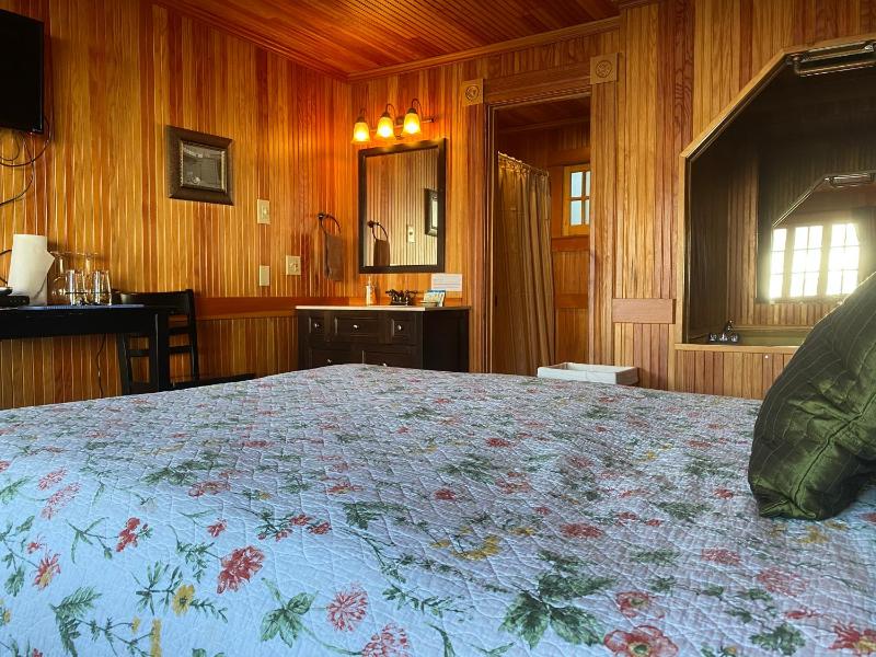 Whistling Winds Motel - image 47