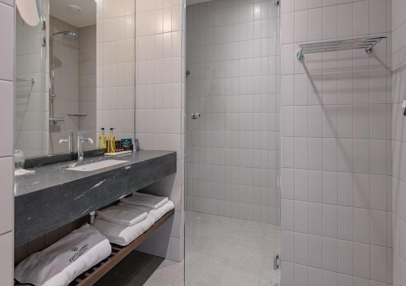 Superior Double or Twin Room image 2