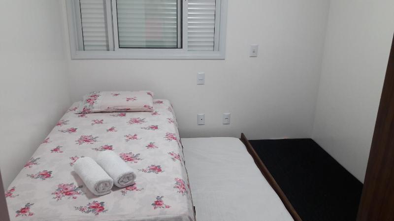 Florianópolis Canasvieiras Apartamento inteiro 3 quartos com ar piscina playground 2 garagens - image 23