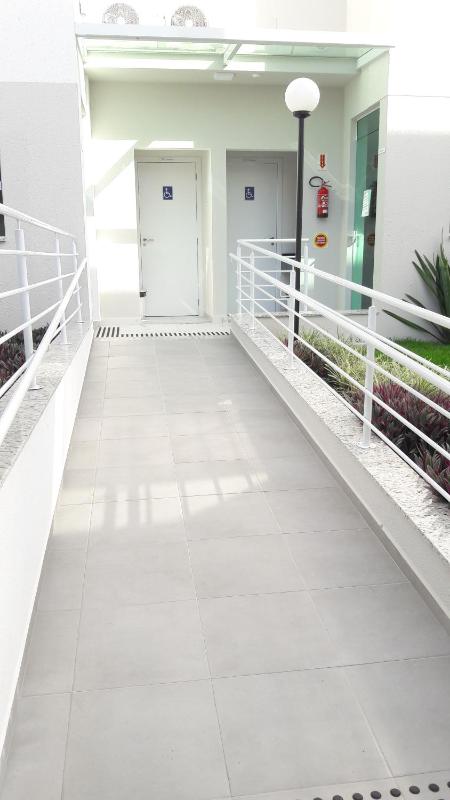 Florianópolis Canasvieiras Apartamento inteiro 3 quartos com ar piscina playground 2 garagens - image 10