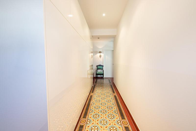 Apartment with Mountain View image 3