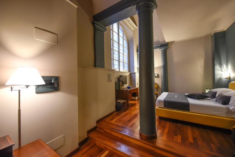 The Tuscanian Hotel - image 39