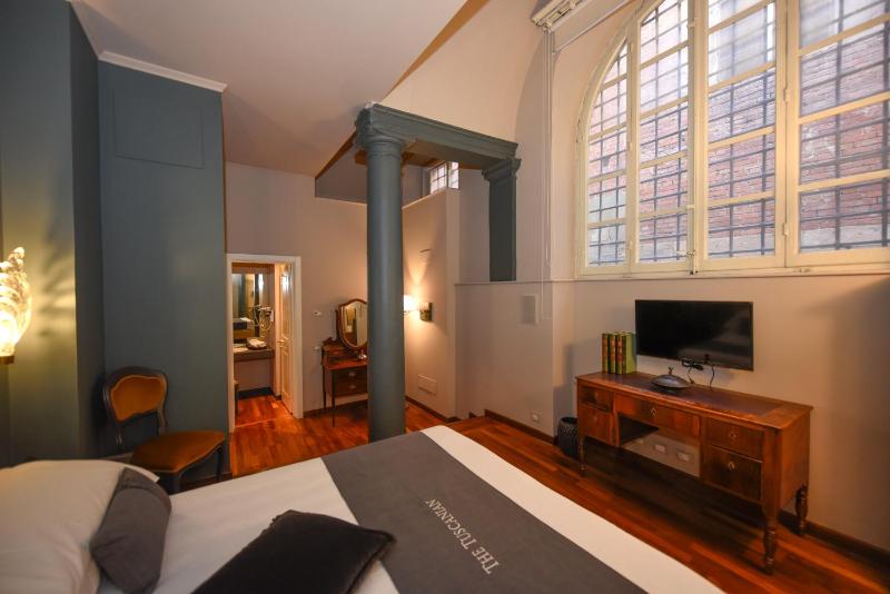 The Tuscanian Hotel - image 22